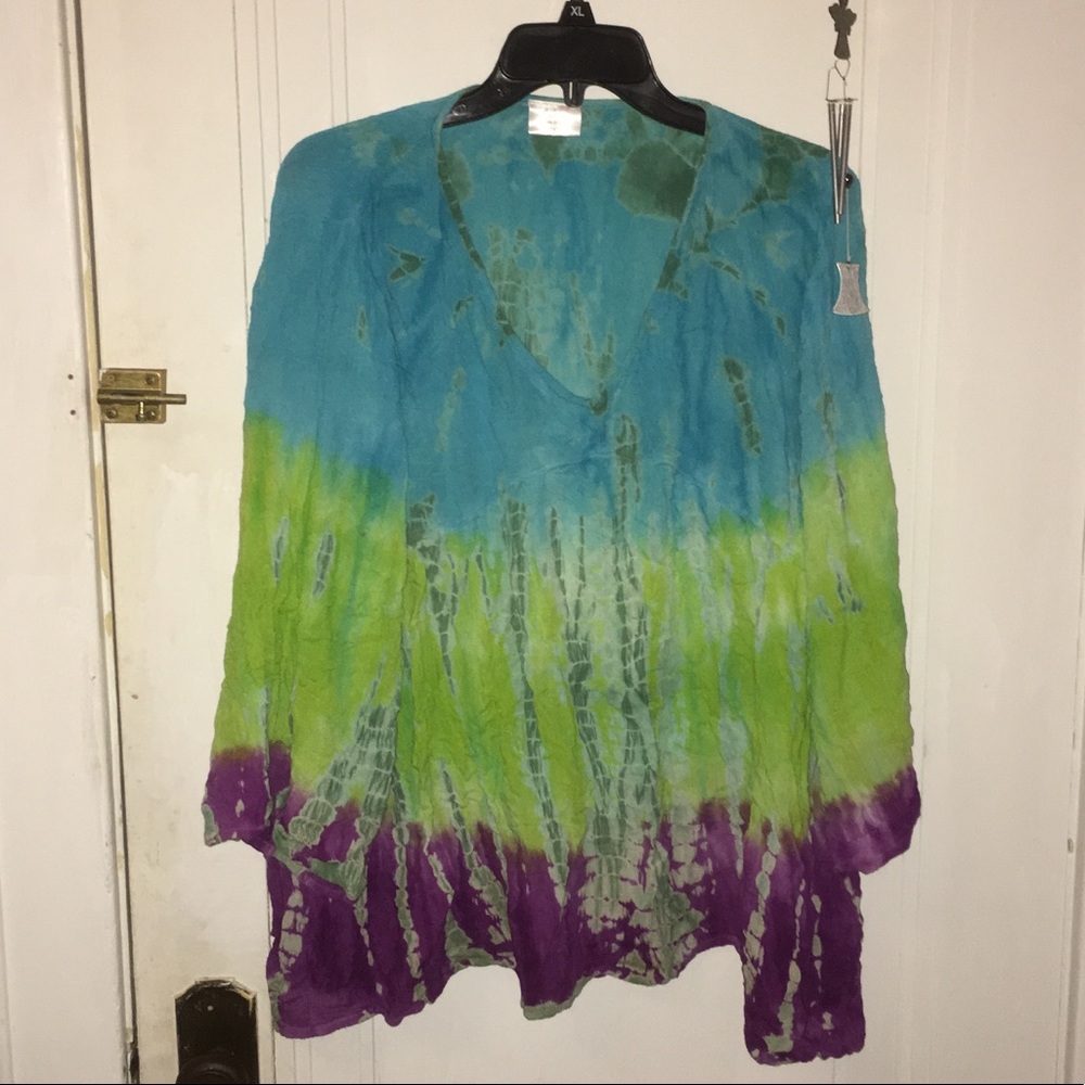 Tie dye multicolored crinkle shirt. Size 2XL